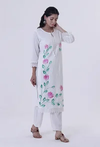White Cotton Chikankari Laces Kurta image 4