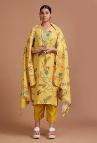 Set Of 3: Yellow Cotton Printed Kurta With Pant & Dupatta image 1