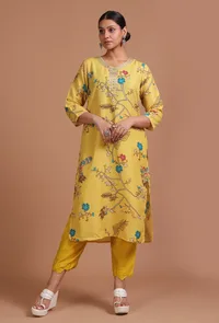 Set Of 3: Yellow Cotton Printed Kurta With Pant & Dupatta image 3
