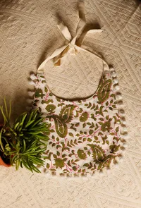 Off-white Bamboo Fabric Pom-Pom Printed Bib image 2