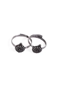 Hridaya German Silver Adjustable Toe Ring image 3