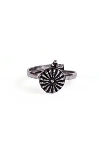 Hridaya German Silver Adjustable Toe Ring image 4