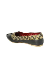 Black Zari Aari Embroidered Juttis image 6