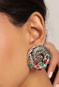 Green Stone Work Brass Metal Peacock Design Stud with Adjustable Ring image 2