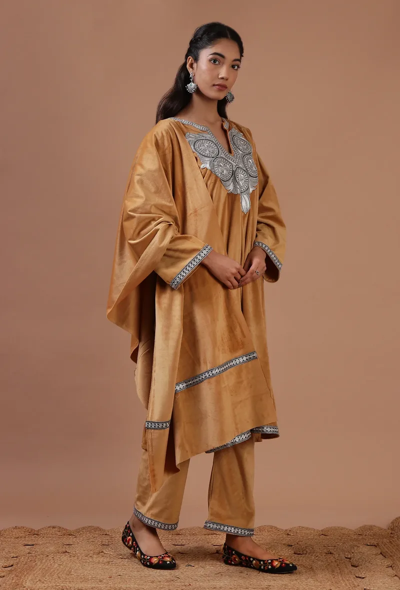 Beige Velvet Zari Embroidered Kurta, Pant And Dupatta Set- Free Size