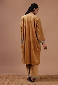 Beige Velvet Zari Embroidered Kurta, Pant And Dupatta Set- Free Size image 4
