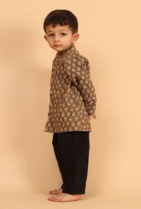 Set Of 2- Kanav Khaki Ajrakh Print Cotton Front Open Kurta & Black Pyjama image 2
