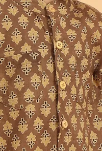 Set Of 2- Kanav Khaki Ajrakh Print Cotton Front Open Kurta & Black Pyjama image 4