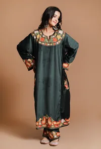 Set Of 3 Mineral Green Aari Embroidered Kashmiri Phiran-Free Size image 2