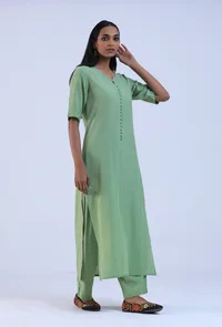 Set Of 2: Green Cotton Kurta with Pant & Dupatta Set image 3