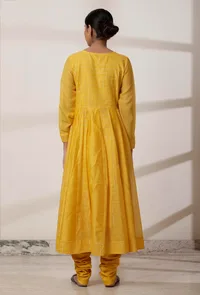 Set of 2: Yellow Kalidar Chanderi Kurta with Churidar image 2