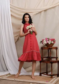 Red Gamcha With Contrast Tier Dress image 1