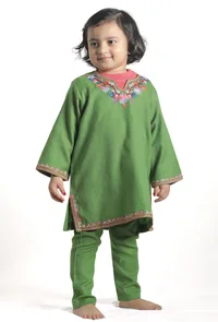 Green Pure Woollen Phiran set image 1