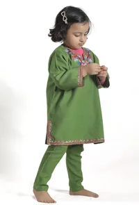 Green Pure Woollen Phiran set image 2