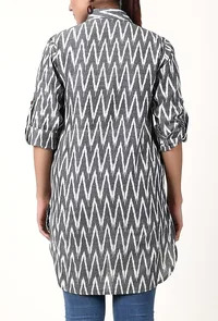 Grey And White Handloom Cotton Ikat Asymmetrical Shirt image 4