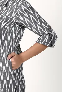 Grey And White Handloom Cotton Ikat Asymmetrical Shirt image 5