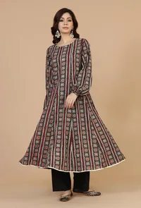 Set of 2: Ajrakh-Inspired Flared Kurta with Lace & Solid Black Cotton Pants image 1