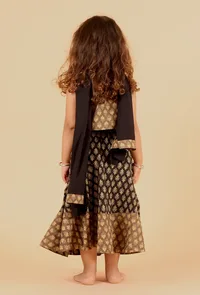 Set Of 3: Adya Khaki Ajrakh Print Cotton Top, Black Skirt & Dupatta image 3