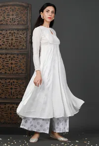 Embroidered Kalidar White Kurta image 3