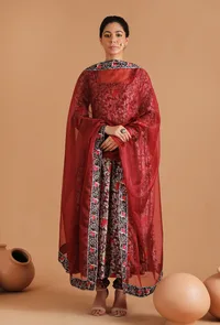 Set Of 3: Binita Allover Kalamkari Kurta With Chooridar & Sheer Organza Dupatta image 1