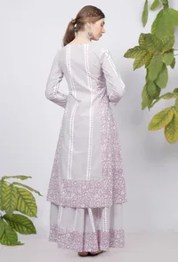 Set of 2: Lilac Floral Stripes Hand-Block Printed A line Cotton Kurta with Handblock Floral Printed Cotton Flared Palazzo image 4