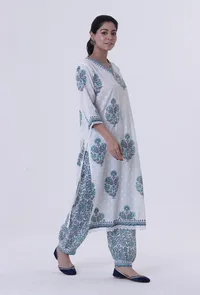 White Cotton Kurta With Blue Motif image 3