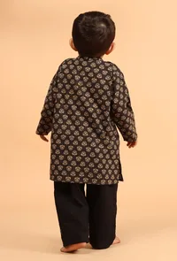 Set Of 2: Rodas Black Ajrakh Print Cotton Kurta & Black Pyjama image 3
