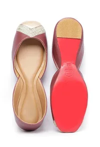 Caramel Red Embroidered Cruelty-Free Leather Juttis image 2