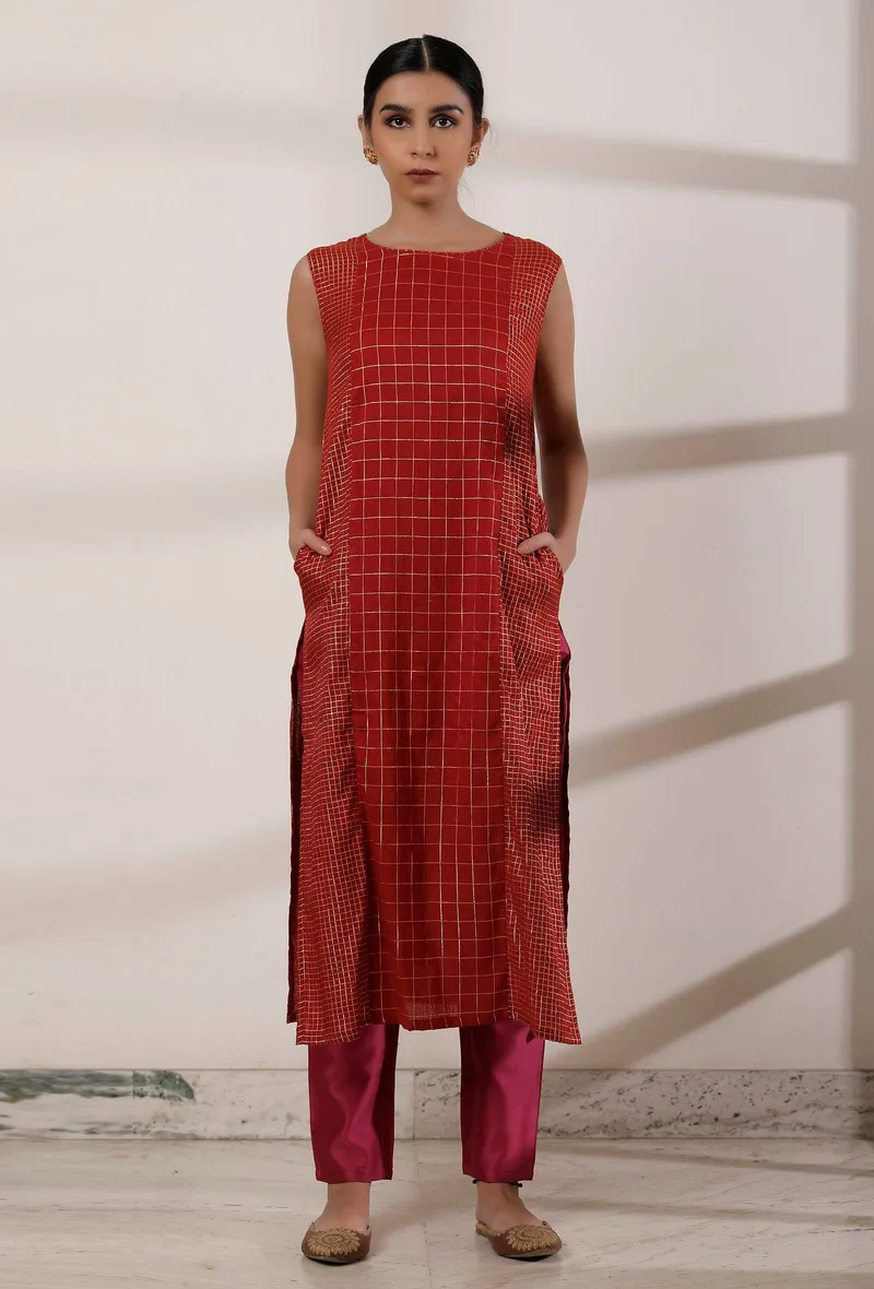 Maroon Zari Woven Chanderi Straight Kurta