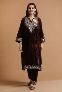 Set Of 2: Congo Brown Kashmiri Tilla Embroidery Phiran With Pant-Free Size image 1