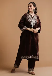 Set Of 2: Congo Brown Kashmiri Tilla Embroidery Phiran With Pant-Free Size image 2