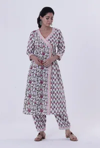 Set Of 2: Multicolored Cotton Angrakha With Pant image 1