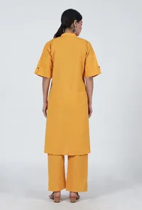 Set Of 2: Yellow Cotton Kurta & Pant Set image 3