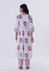 White Cotton Block Printed With Red Motif Kurta image 3