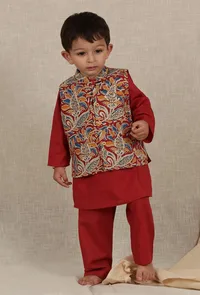 Set Of 3: Ahim Maroon Red Cotton Kurta, Pyjama With Kalamkari Nehru Jacket image 1