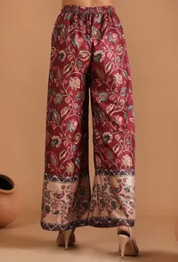 Set Of 2: Nirali Allover Kalamkari Straight Kurta With Allover Kalamkari Straight Fit Pants image 4