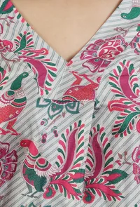 Elegant Off-White Kalamkari Printed Silk A-Line Kurta image 5