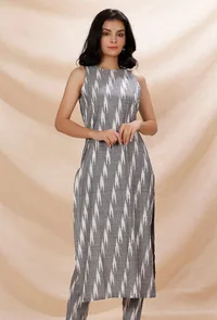 Black Cotton Straight Ikkat Kurta image 1