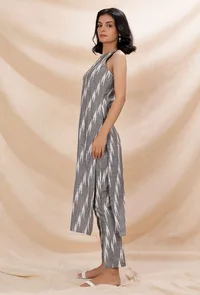 Black Cotton Straight Ikkat Kurta image 2