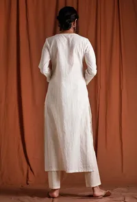 Set of 2: Off White Silver Cotton Long Kurta with White Cotton Pants image 4