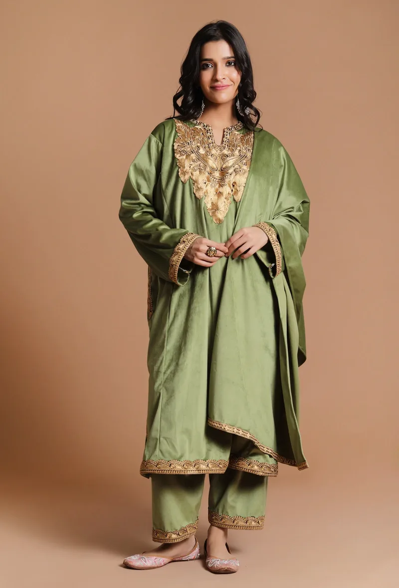 Set Of 3 Olivine Aari Embroidered Kashmiri Phiran-Free Size