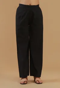 Set of 2: Off-White Printed Sleeveless Collared Cotton Kurta with Black Straight Pant Set image 4