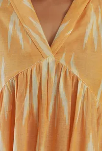 Set of 2: Yellow Ikat Cotton A-Line Kurta with White Straight Pants image 6