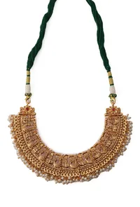 Pearl Temple Jewellery Set In Laxmi Devi Alloy With Adjustable Drawstring image 4