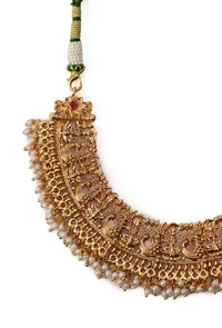 Pearl Temple Jewellery Set In Laxmi Devi Alloy With Adjustable Drawstring image 5