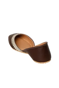 Brown Embroidered Cruelty-Free Leather Juttis image 6