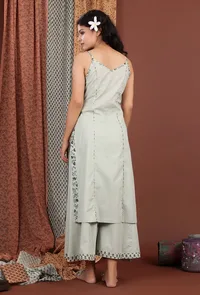 Set Of 3: Zoyaa Tea Green Hand Block Printed Mulmul Kurta, Palazzo & Dupatta image 4