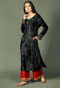 Black Chenille Zari Embroidered Phiran image 2
