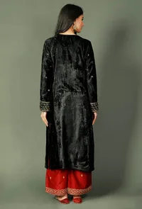 Black Chenille Zari Embroidered Phiran image 5