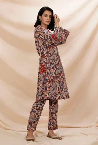 Set of 2: Rust Red Kalamkari Flared Cotton Kurta With Straight Cotton Pants image 3